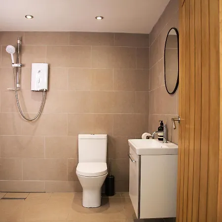 Bird House - Sleep With The Owls!